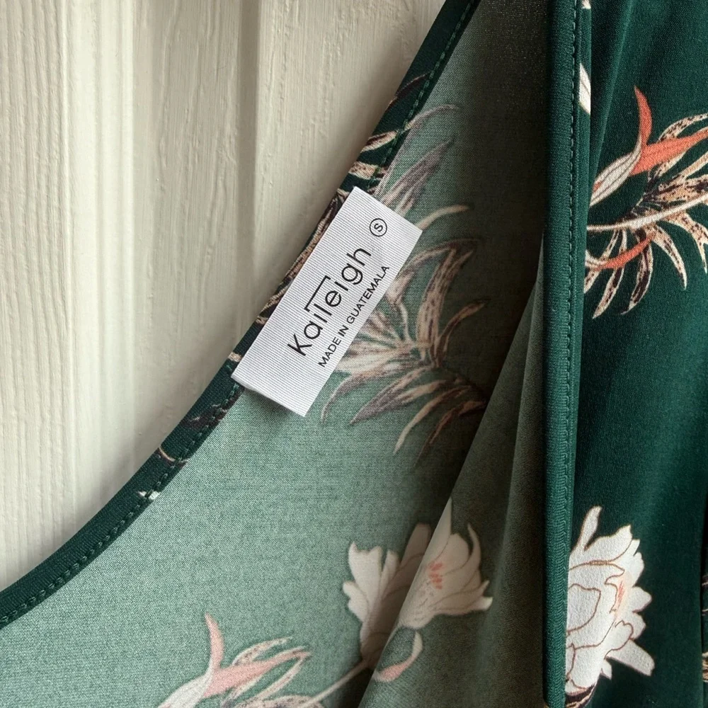 Kaileigh Maternity Cropped Jumpsuit Dark Green Floral, Maternity Small - Picture 3 of 5